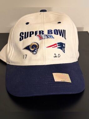 Vintage Super Bowl XXXVI (Rams vs. Patriots) Official Hologram Cap
